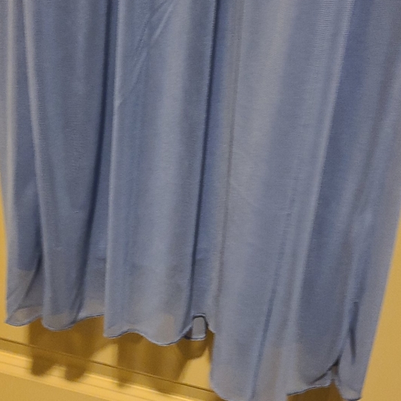 Blue gown - Picture 8 of 8